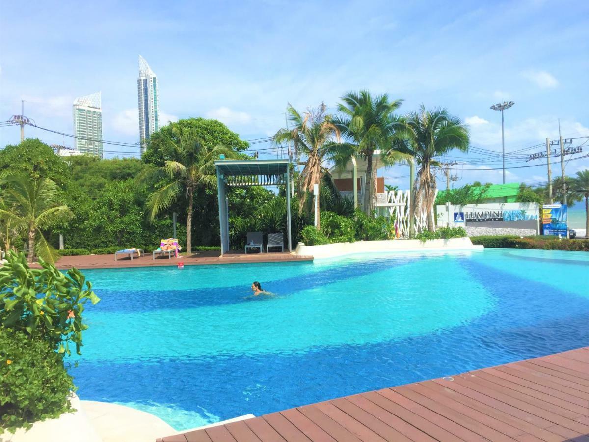 Cosy Lumpini Beachfront One Bedroom Jomtein Praia de Jomtien Exterior foto