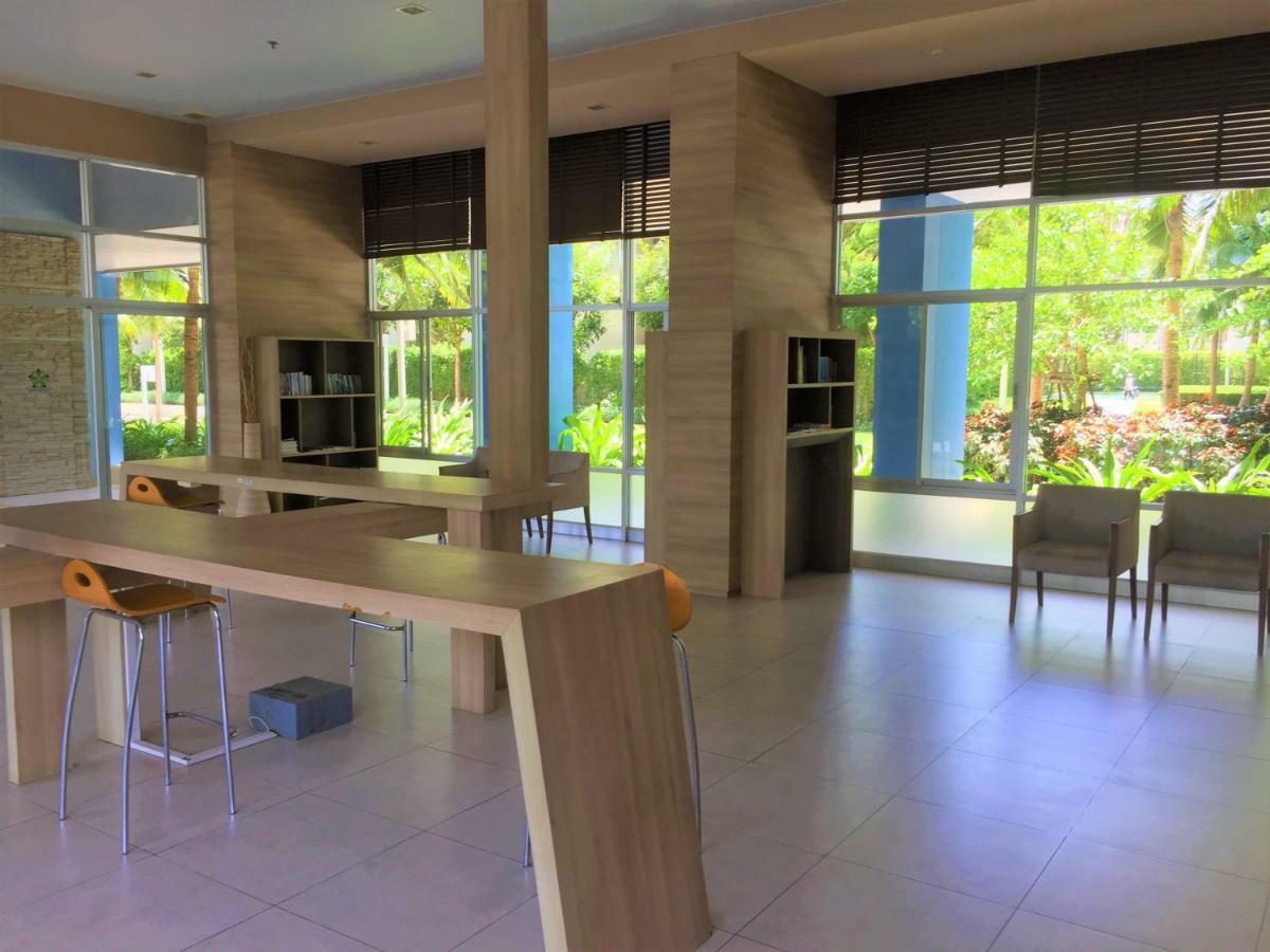 Cosy Lumpini Beachfront One Bedroom Jomtein Praia de Jomtien Exterior foto