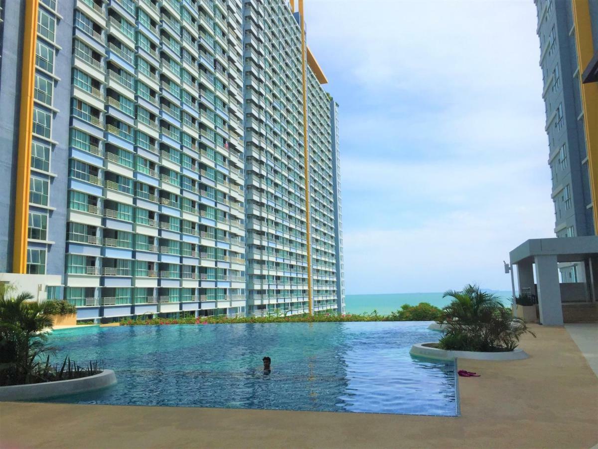 Cosy Lumpini Beachfront One Bedroom Jomtein Praia de Jomtien Exterior foto